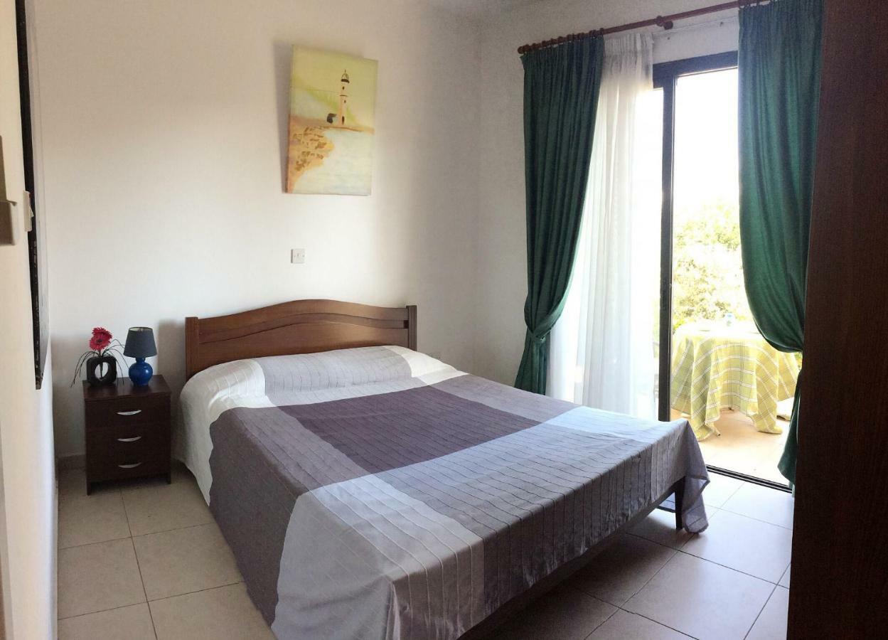 Faros Beach Apartment Πάφος Εξωτερικό φωτογραφία