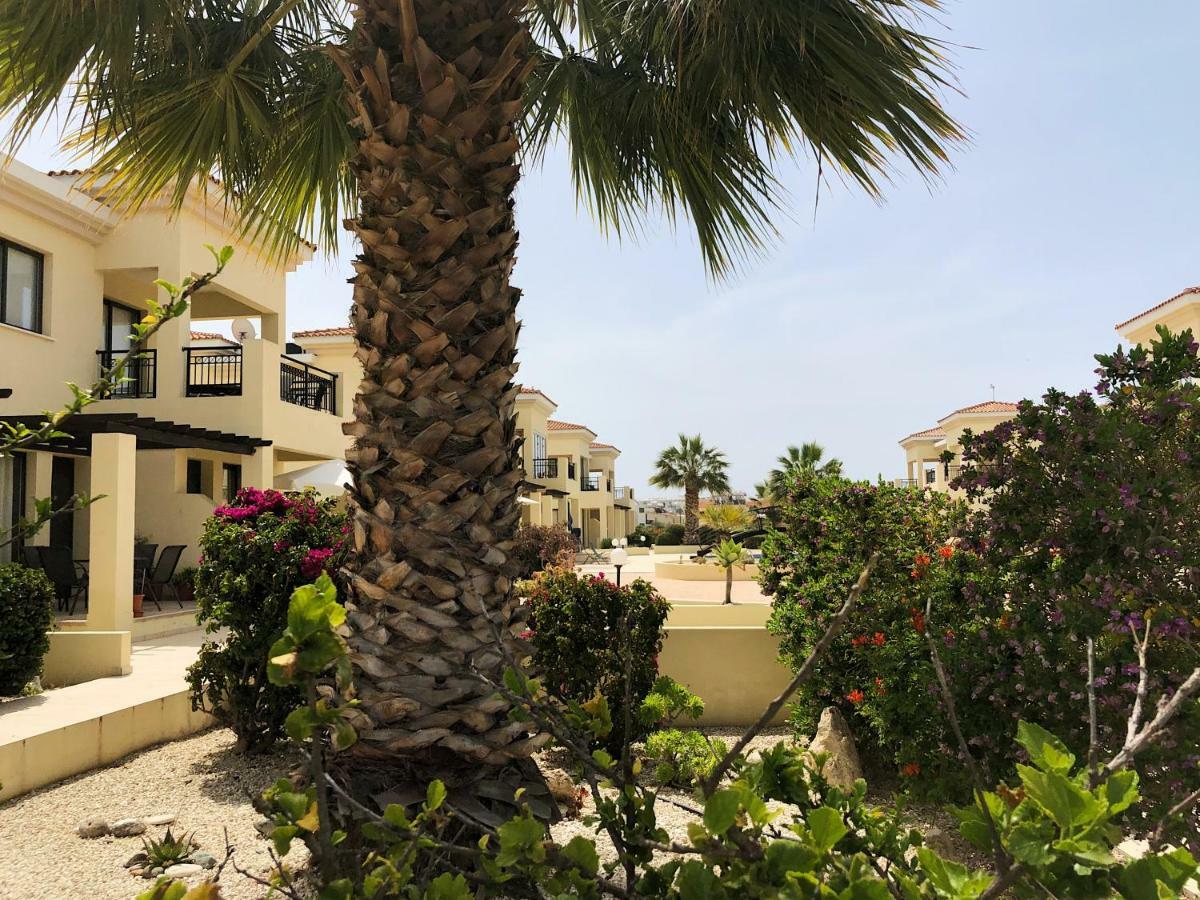 Faros Beach Apartment Πάφος Εξωτερικό φωτογραφία